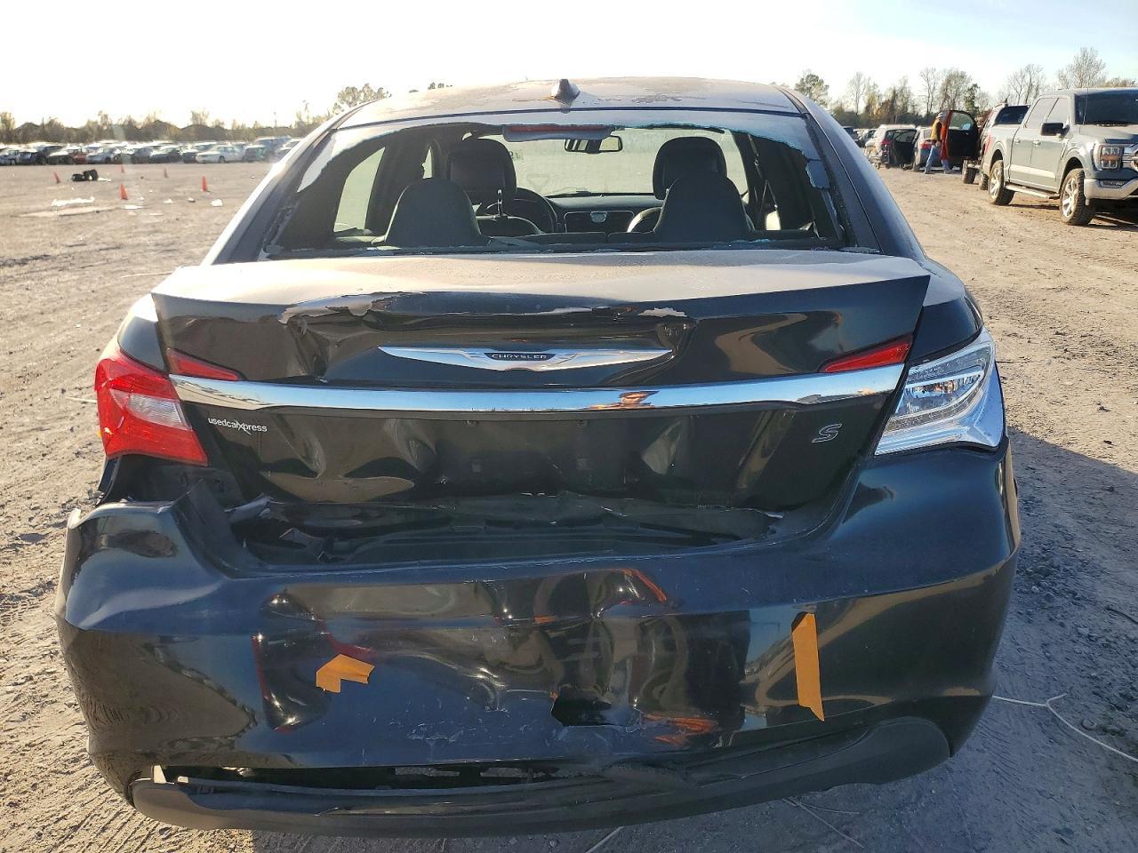 2012 CHRYSLER 200