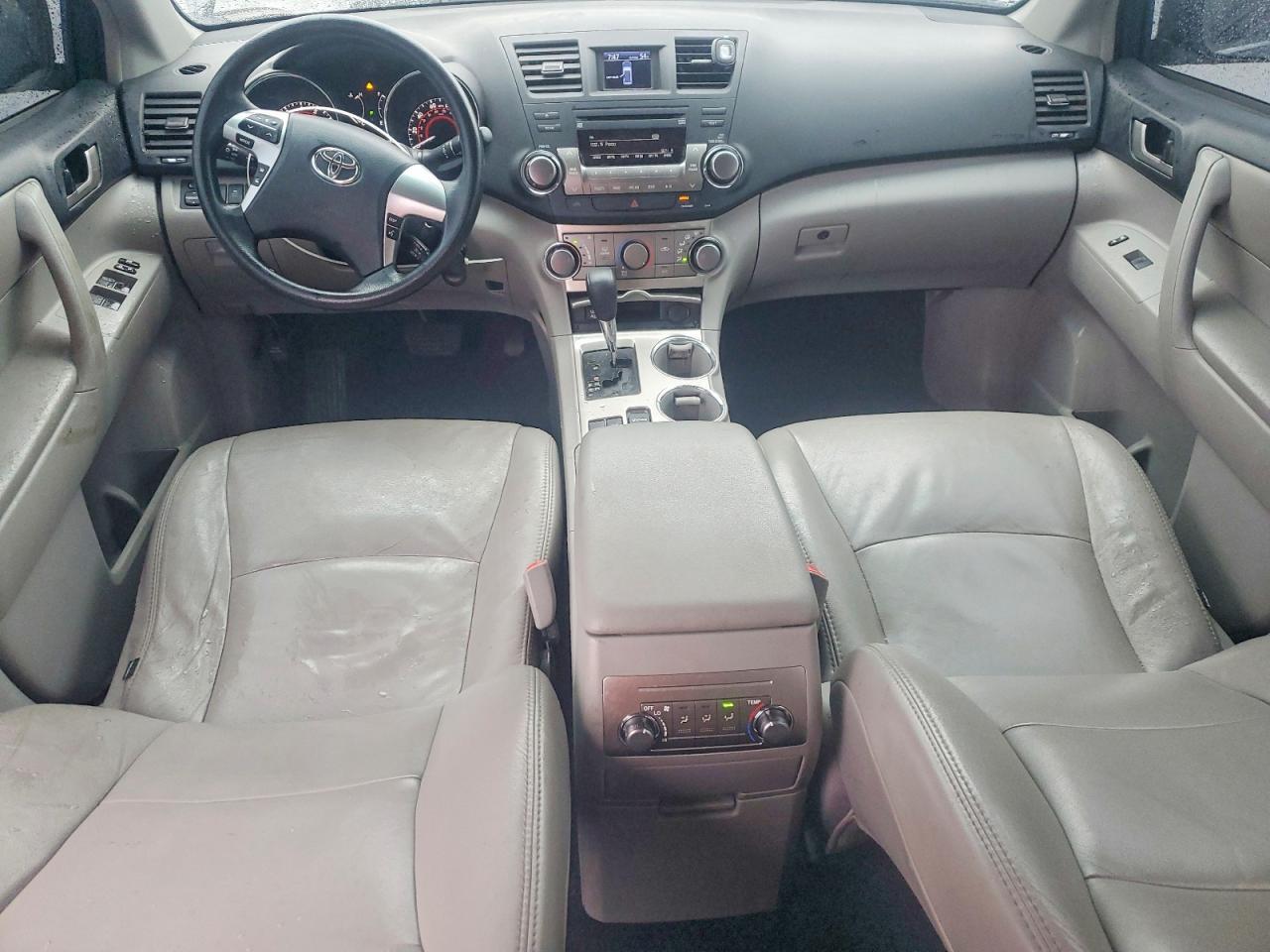 2012 TOYOTA HIGHLANDER