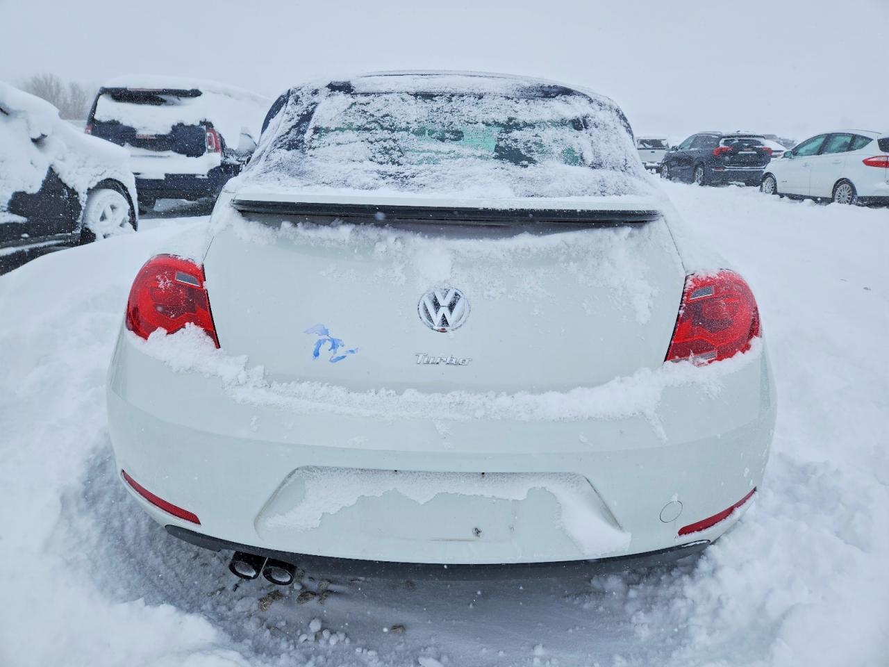 2016 VOLKSWAGEN Beetle