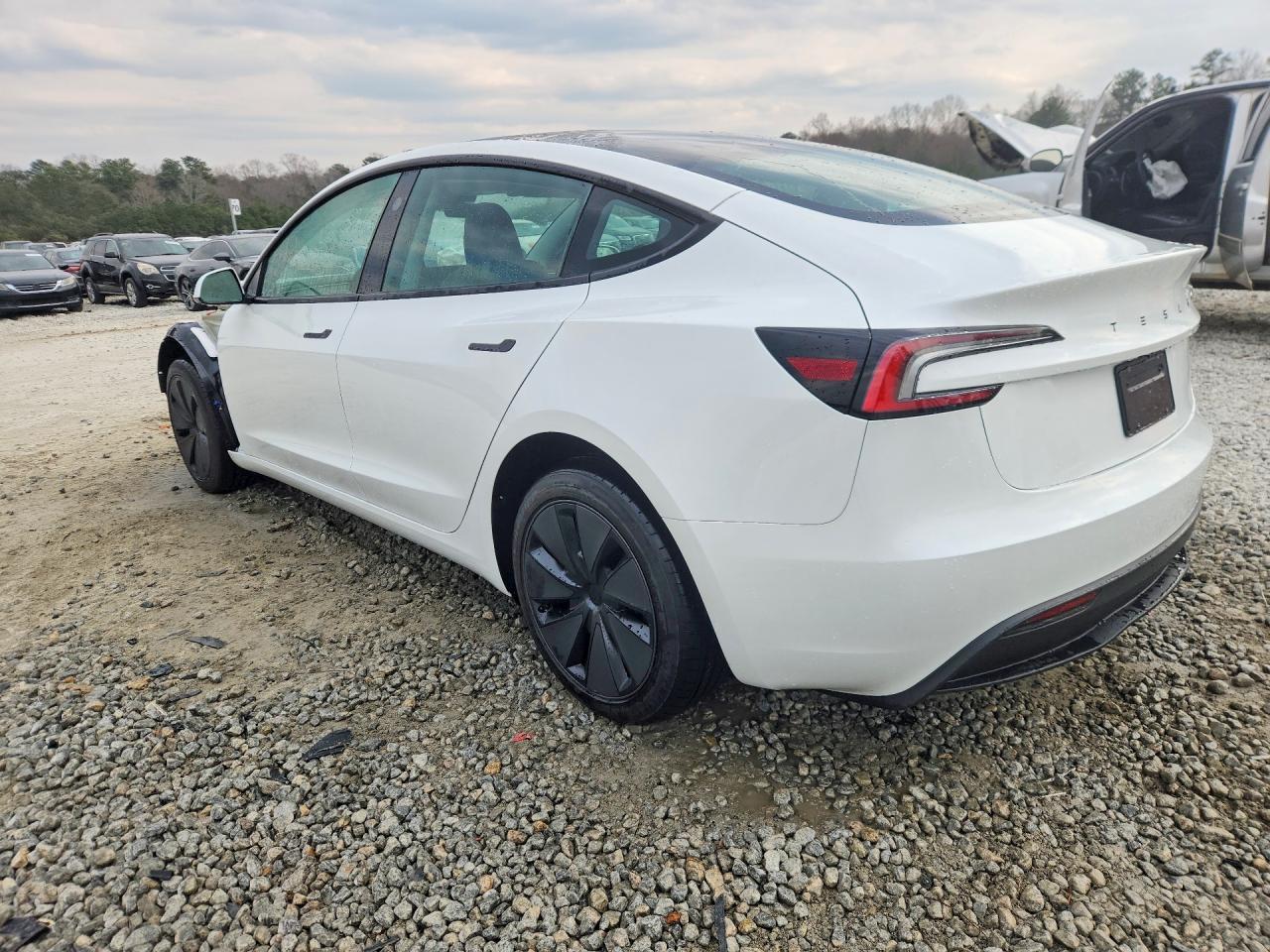 2026 TESLA MODEL 3