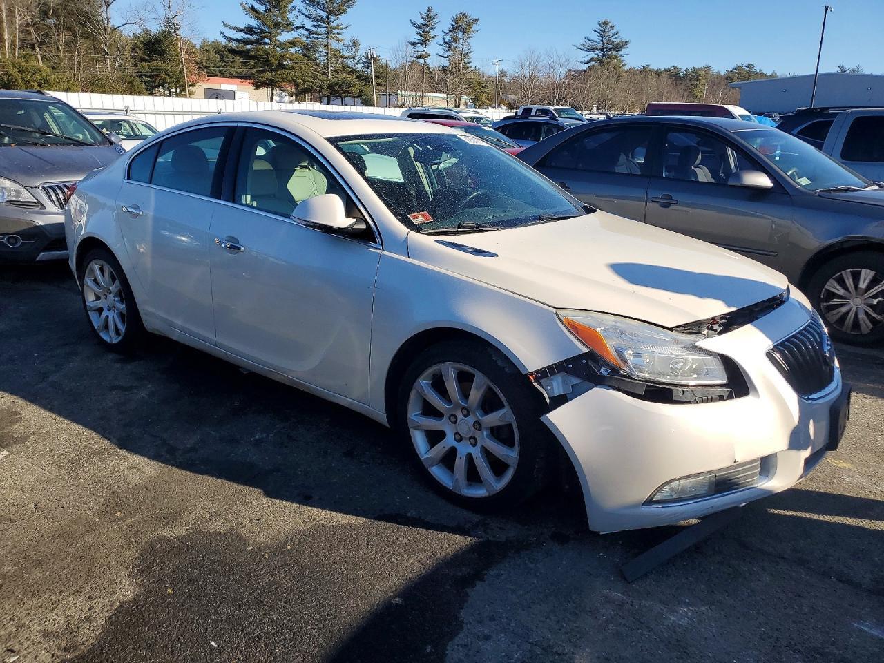 2013 BUICK Regal