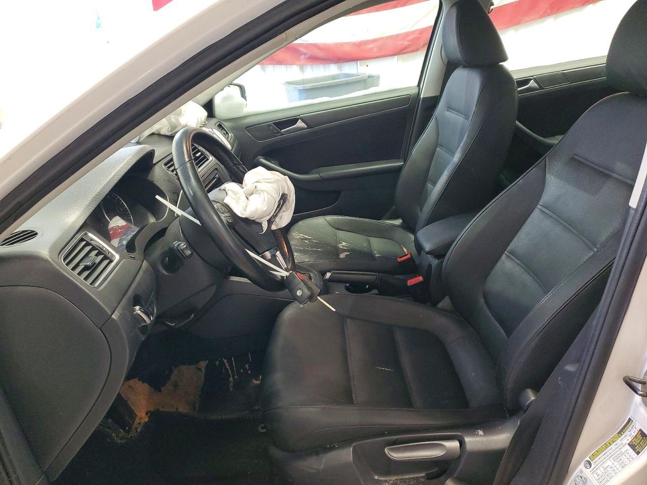 2012 VOLKSWAGEN JETTA