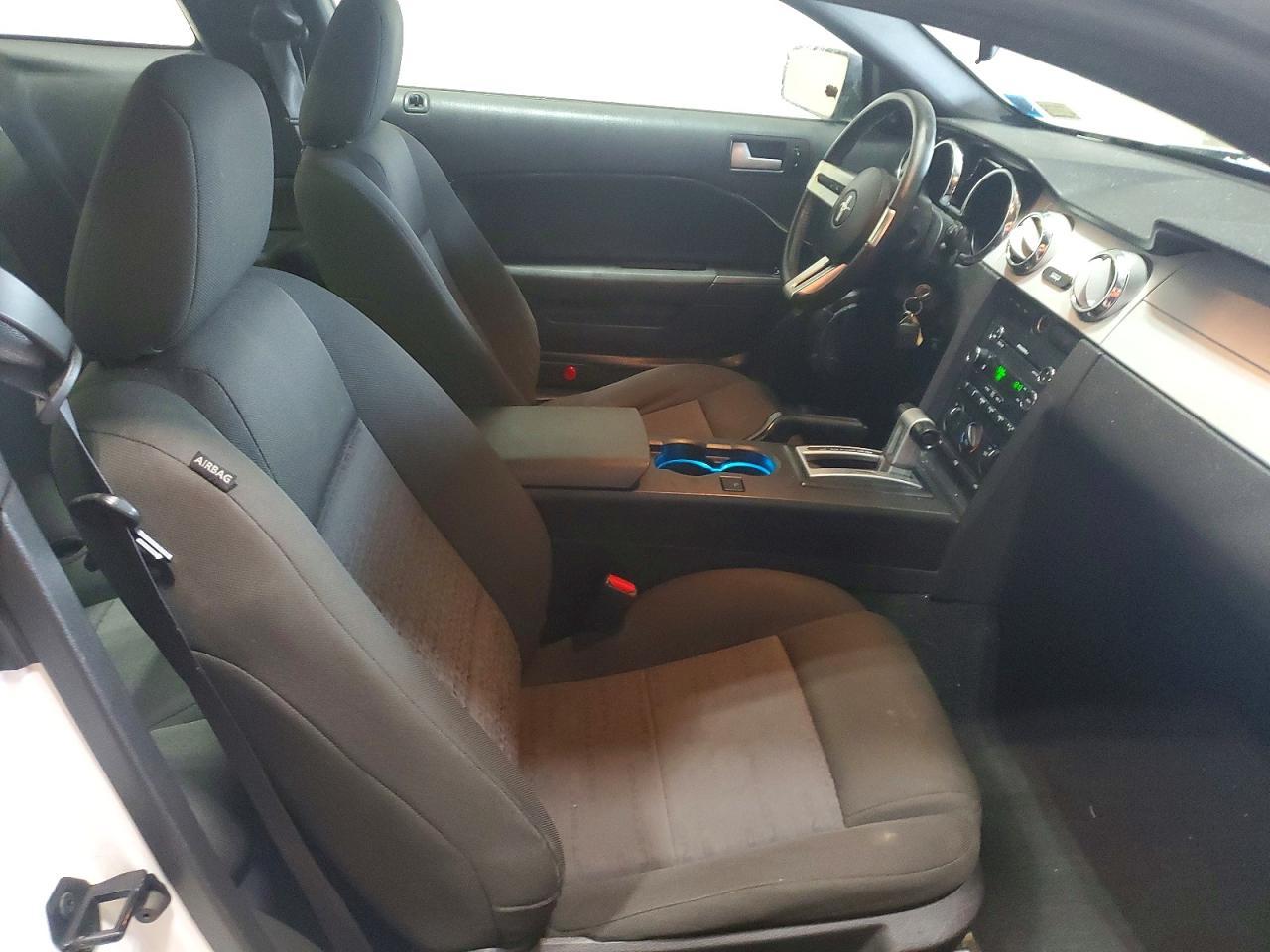 2009 FORD MUSTANG