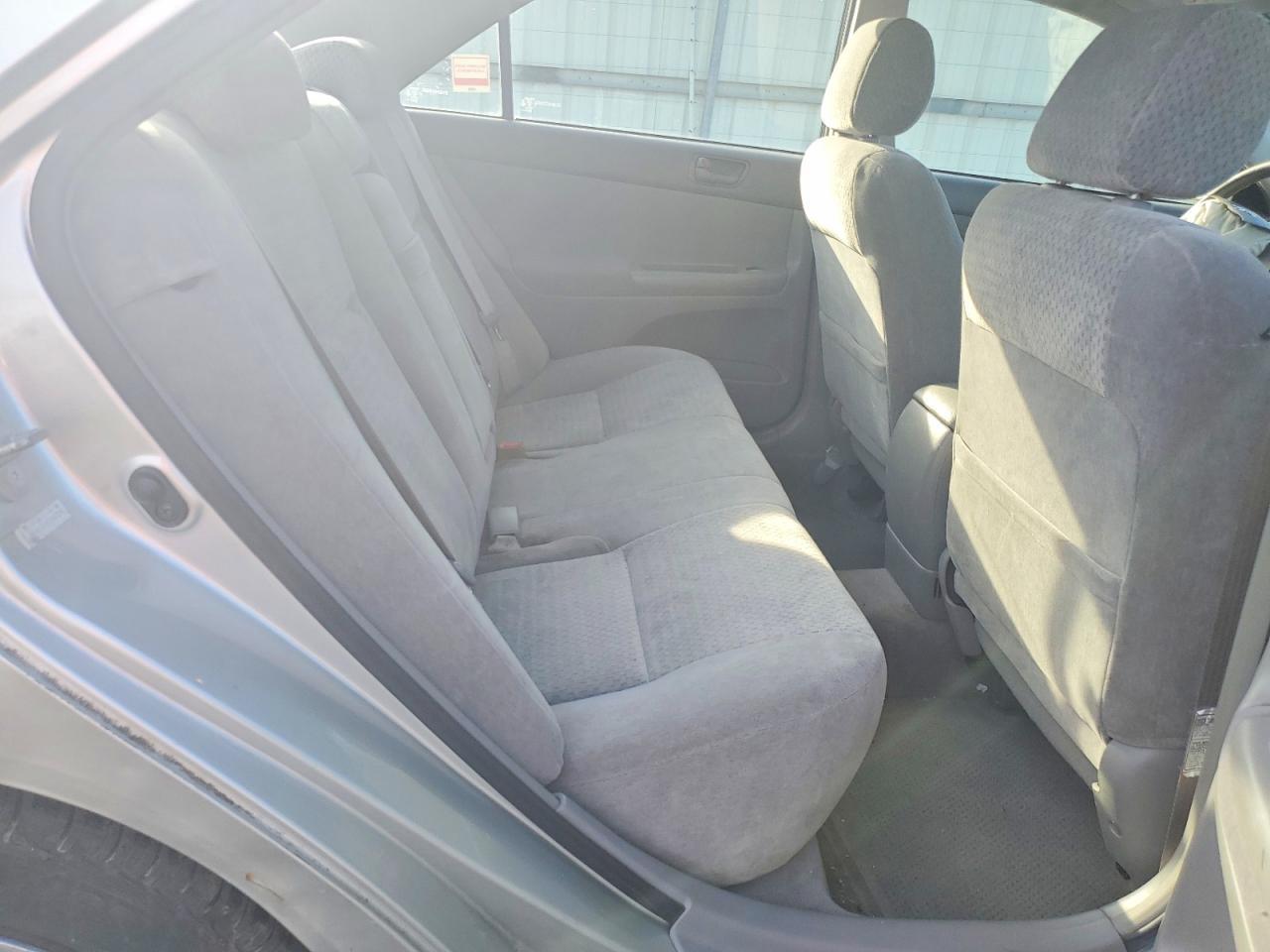 2002 TOYOTA CAMRY