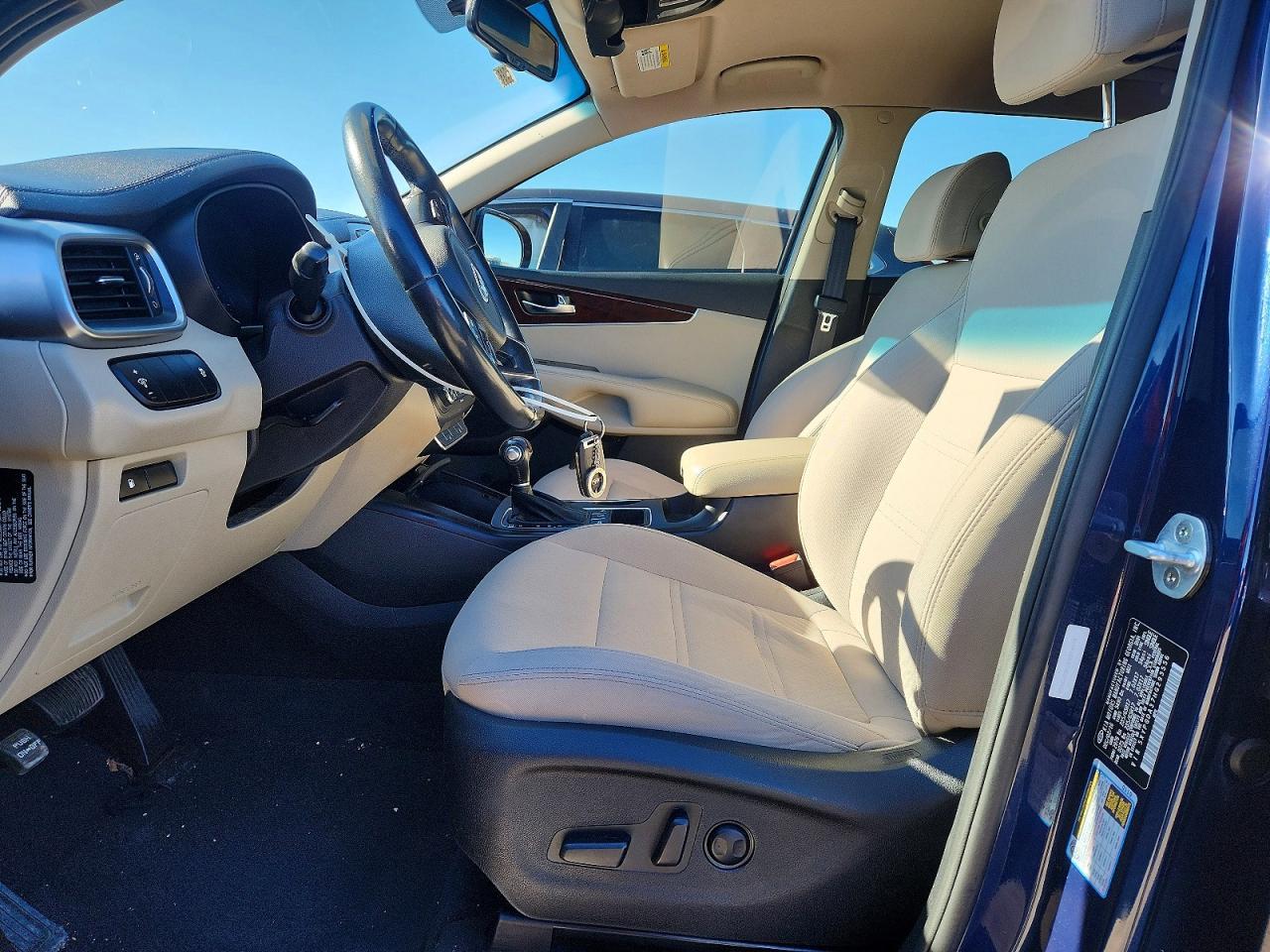 2017 KIA SORENTO