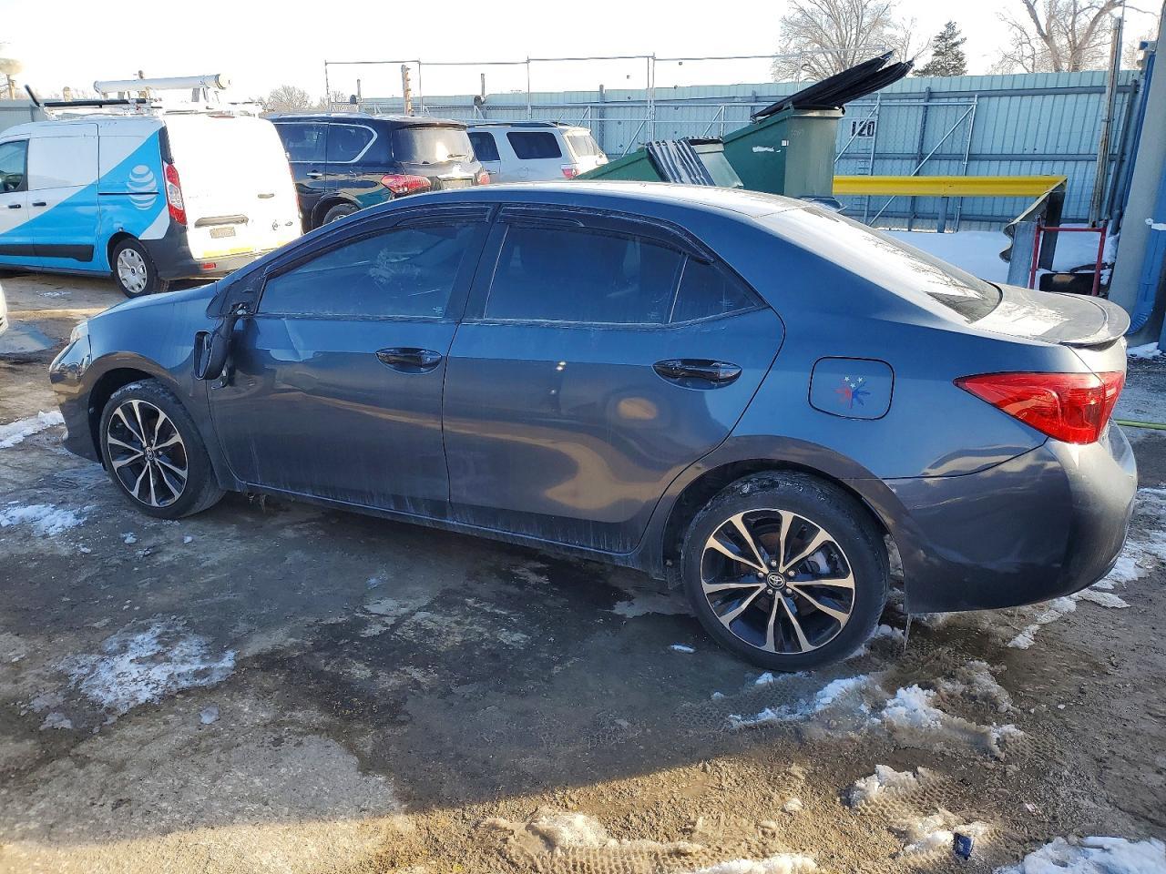 2017 TOYOTA COROLLA