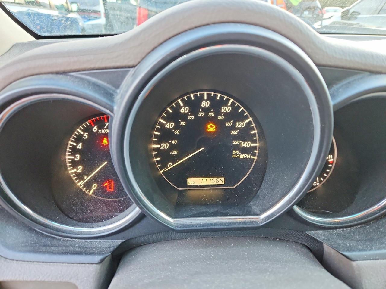 2004 LEXUS Rx 330