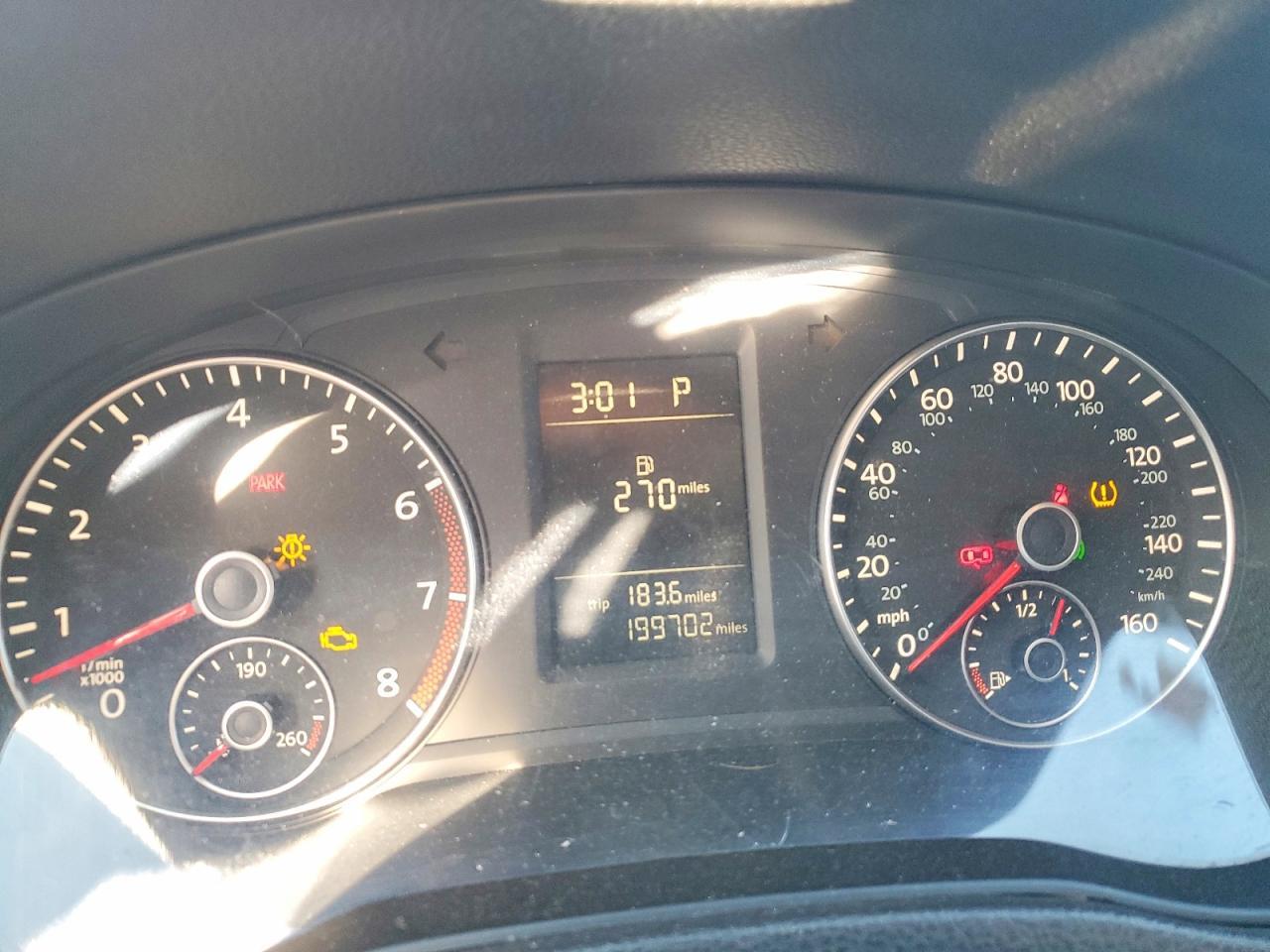 2012 VOLKSWAGEN Passat