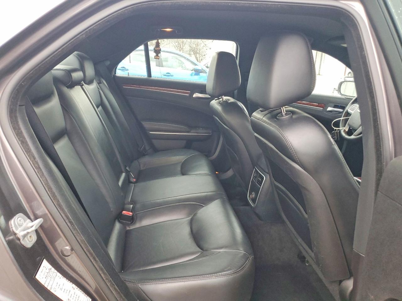 2013 CHRYSLER 300