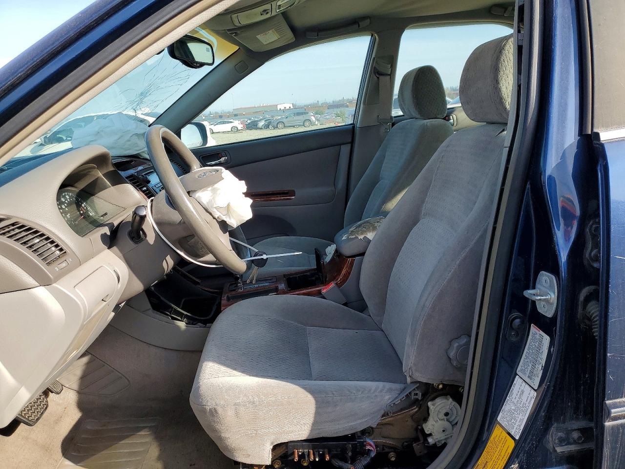 2002 TOYOTA CAMRY