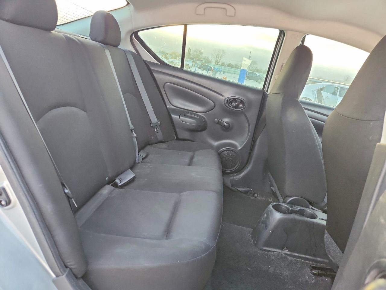 2017 NISSAN VERSA
