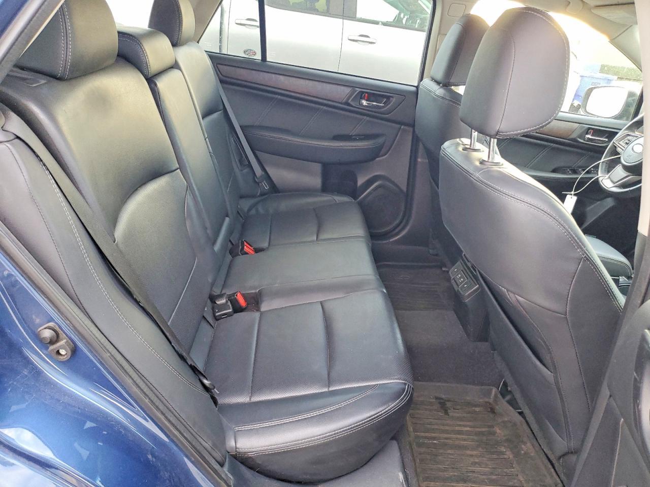 2019 SUBARU Outback