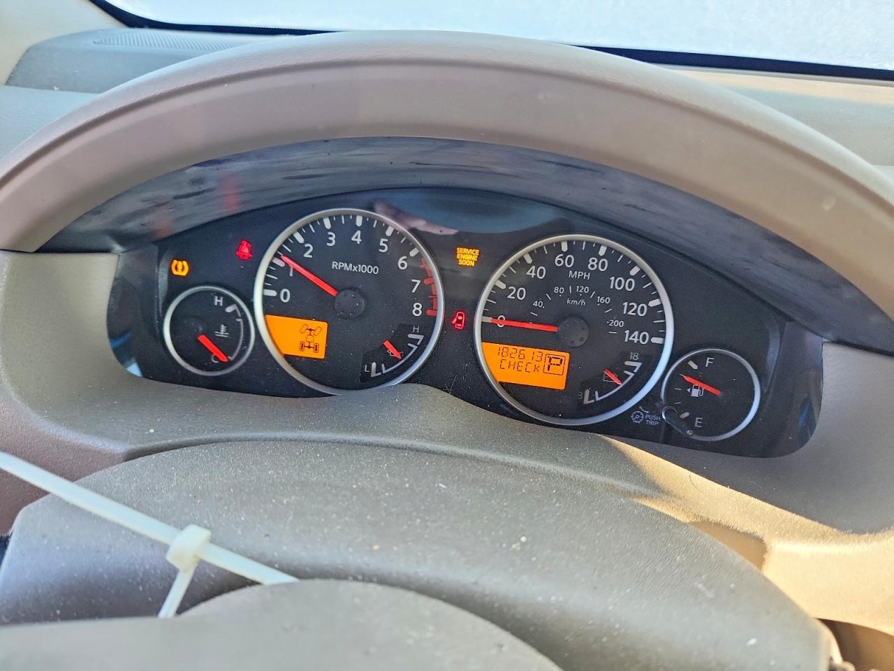 2011 NISSAN PATHFINDER