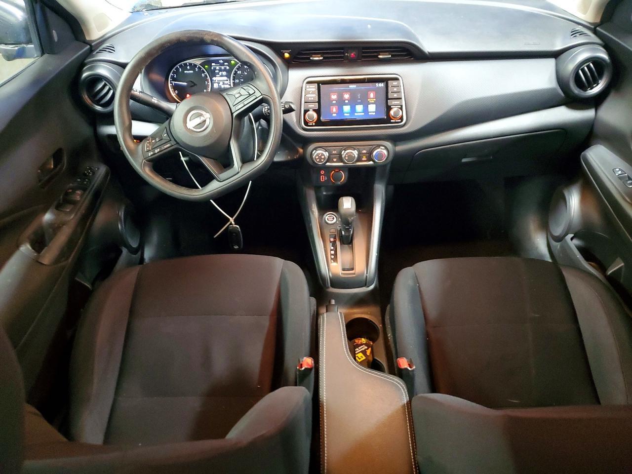 2023 NISSAN KICKS