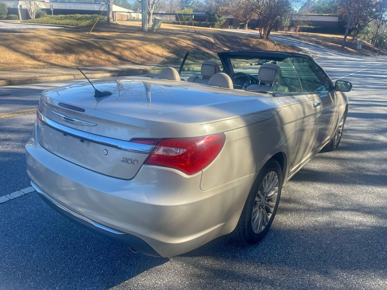 2014 CHRYSLER 200