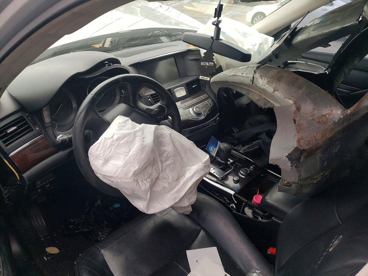 2012 INFINITI M37