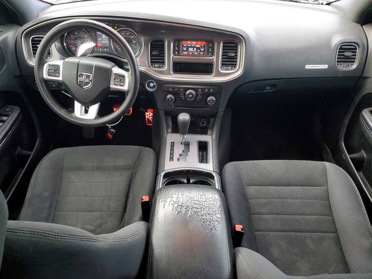 2011 DODGE CHARGER