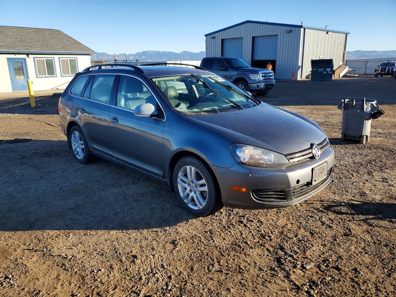 2011 VOLKSWAGEN JETTA