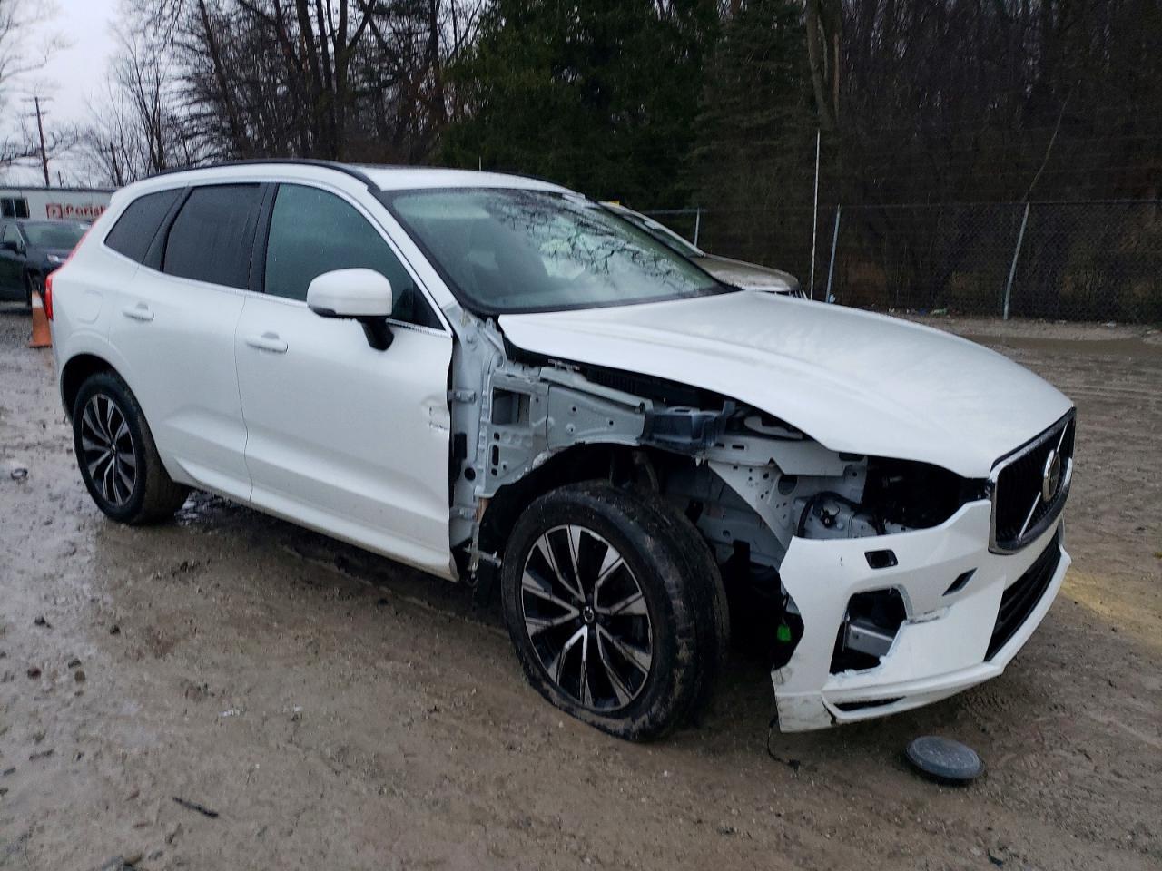 2023 VOLVO XC60