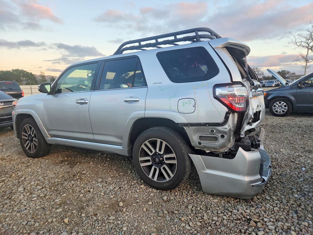 2018 TOYOTA 4Runner