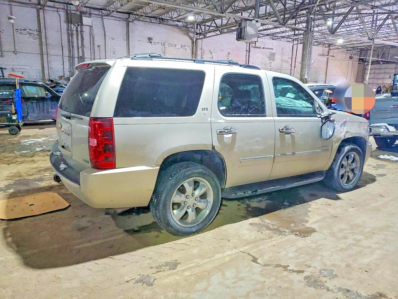 2011 CHEVROLET Tahoe