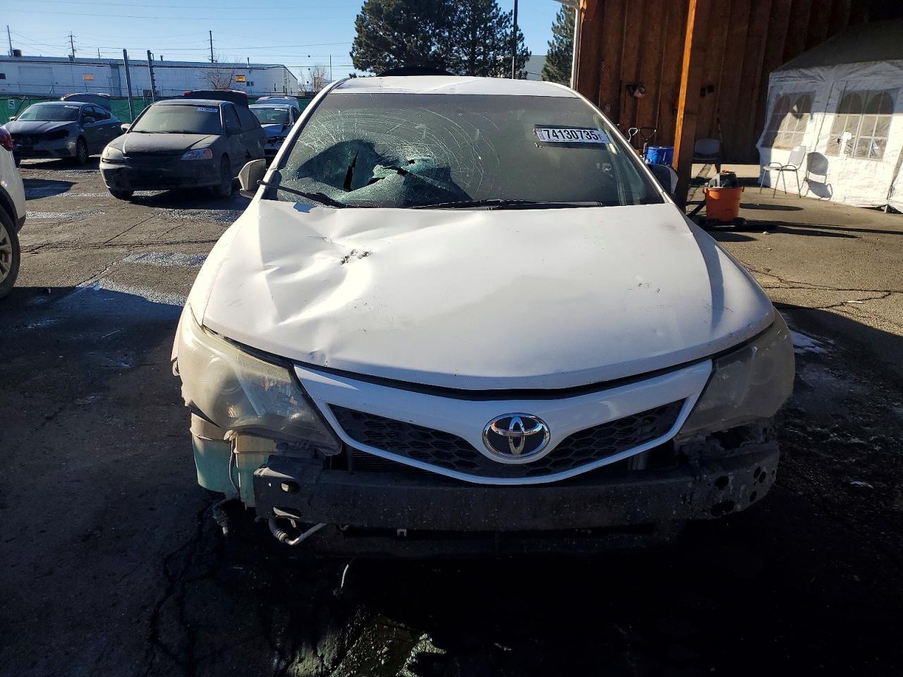 2014 TOYOTA CAMRY