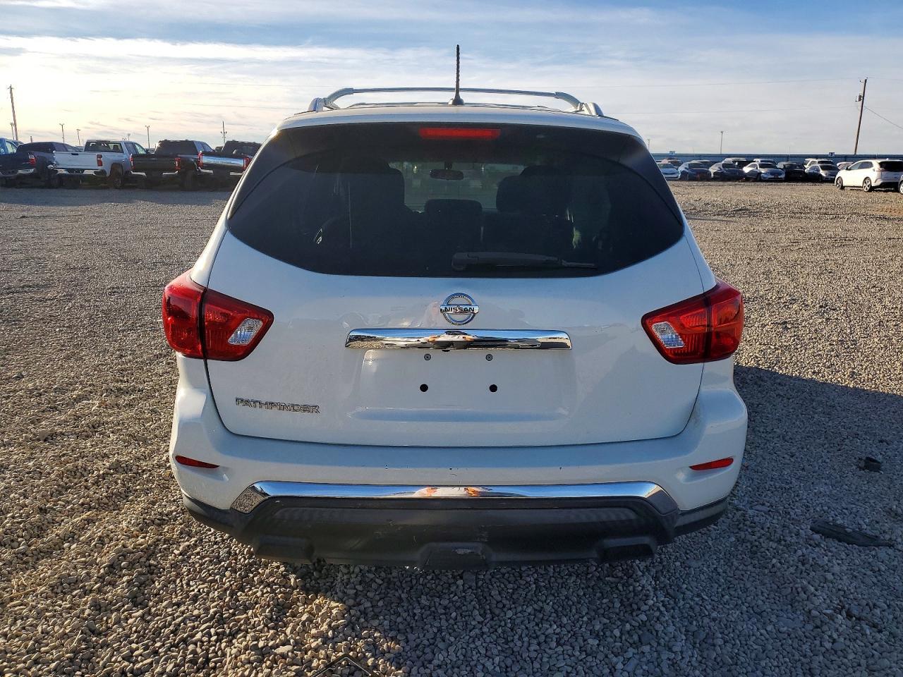 2018 NISSAN PATHFINDER