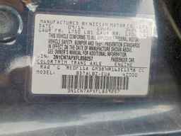 2015 NISSAN VERSA