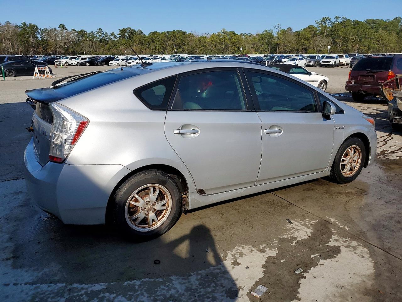 2011 TOYOTA PRIUS