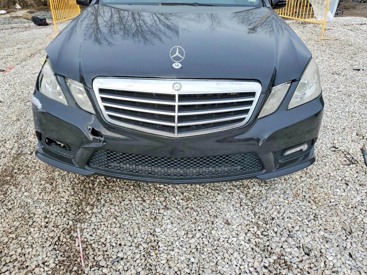 2011 MERCEDES-BENZ E-Class