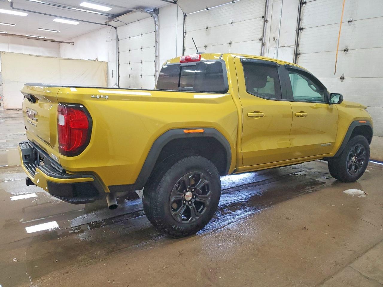 2023 GMC CANYON
