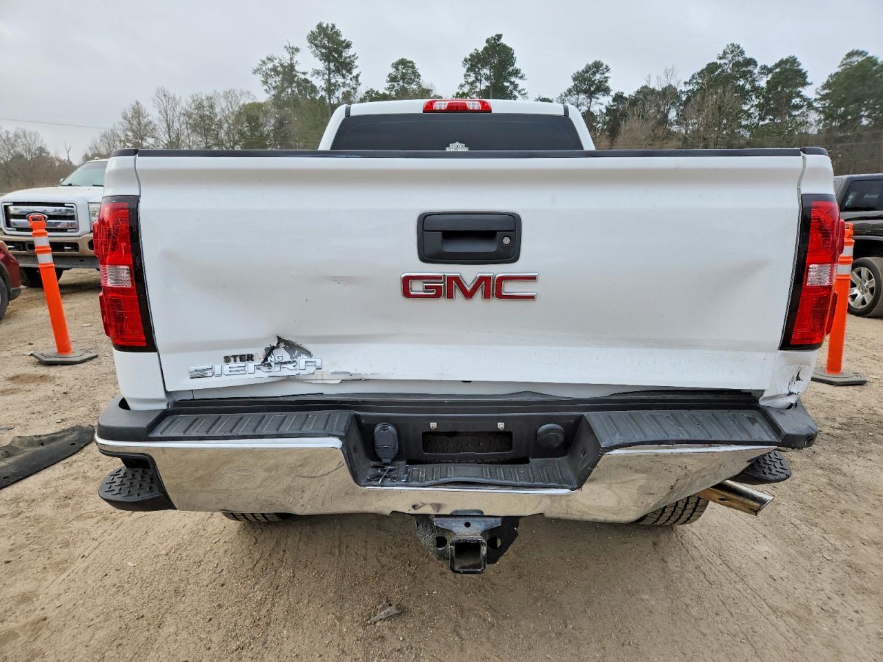 2016 GMC Sierra