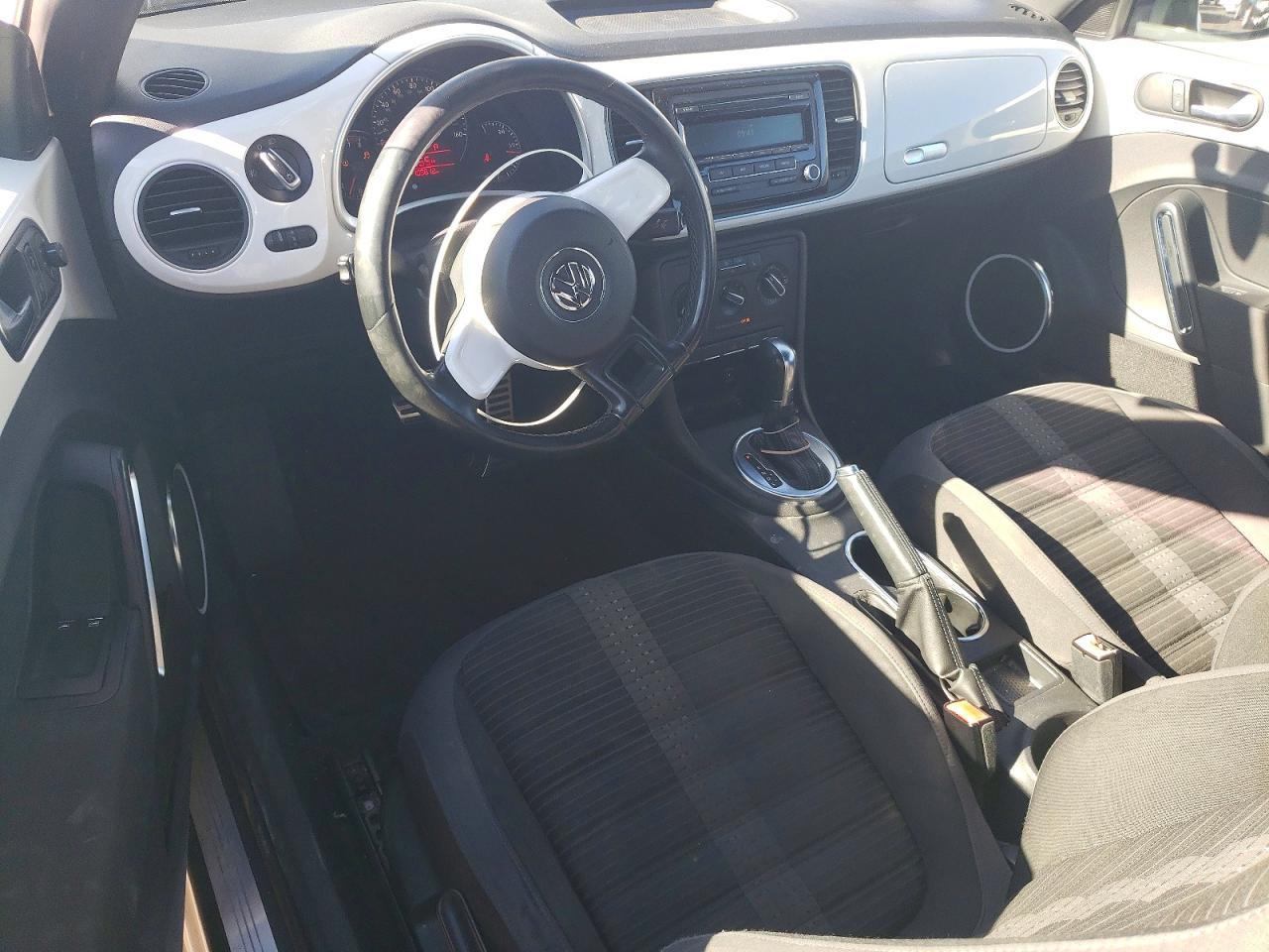 2012 VOLKSWAGEN Beetle