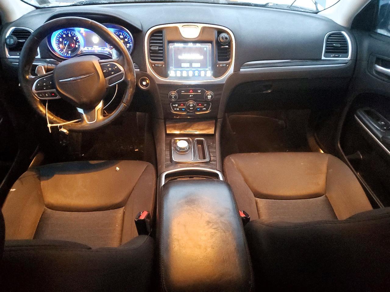 2019 CHRYSLER 300
