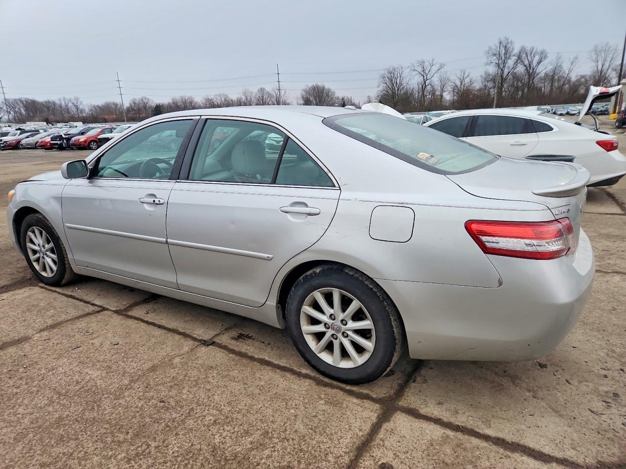 2010 TOYOTA CAMRY