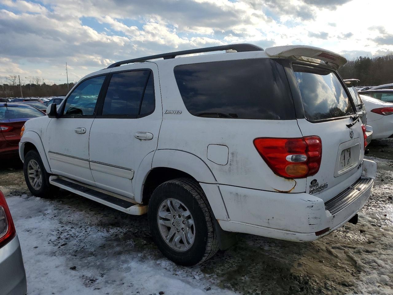 2004 TOYOTA Sequoia
