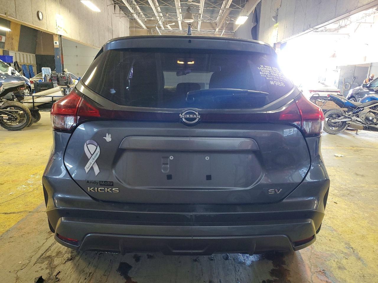 2022 NISSAN KICKS