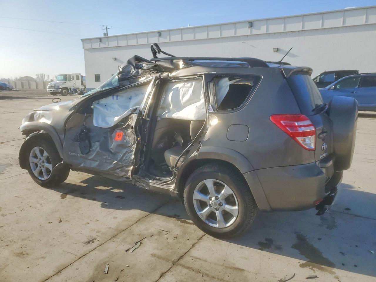 2011 TOYOTA RAV4
