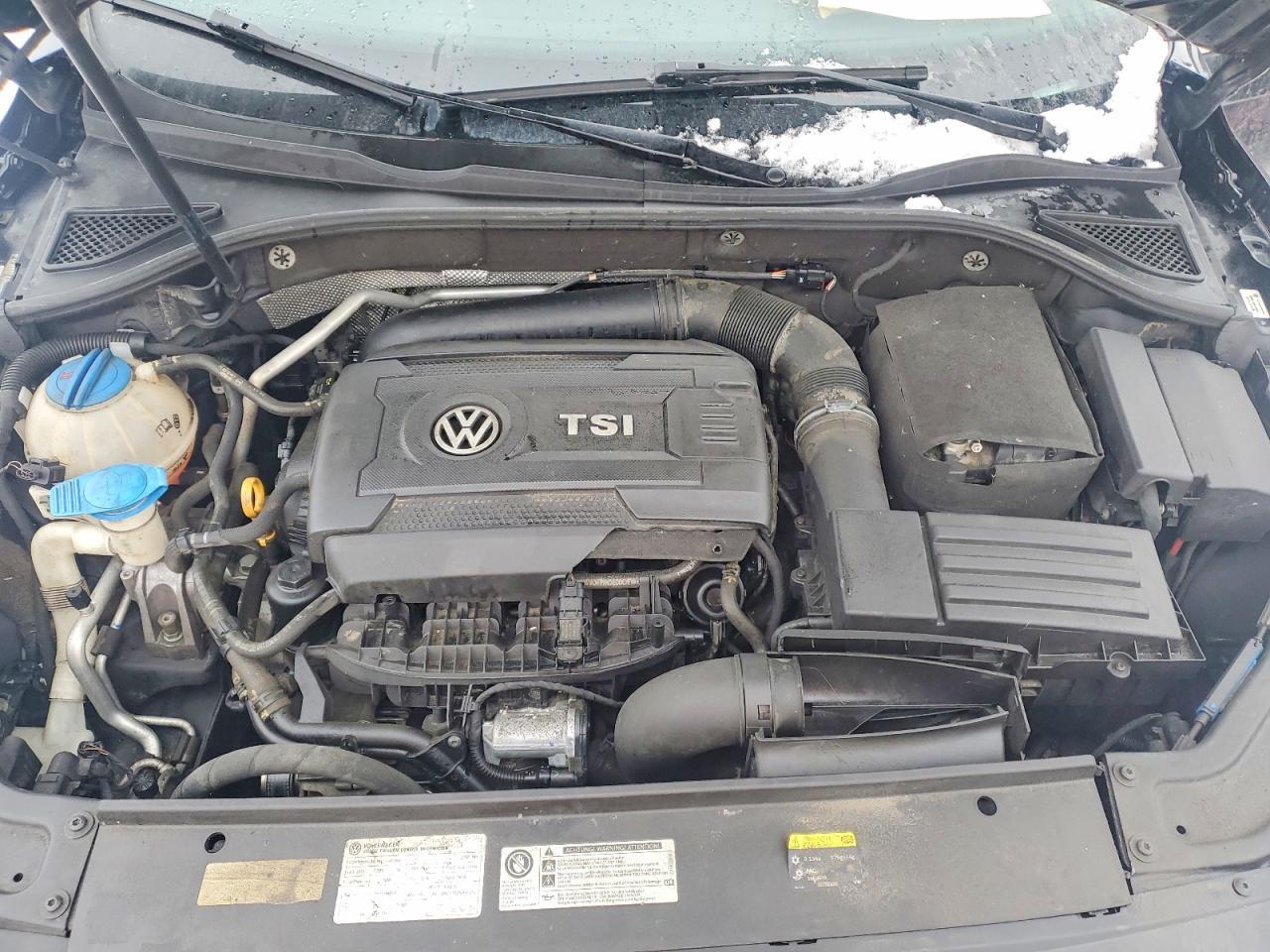 2016 VOLKSWAGEN Passat