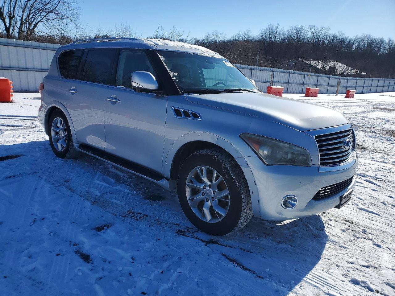 2011 INFINITI QX56