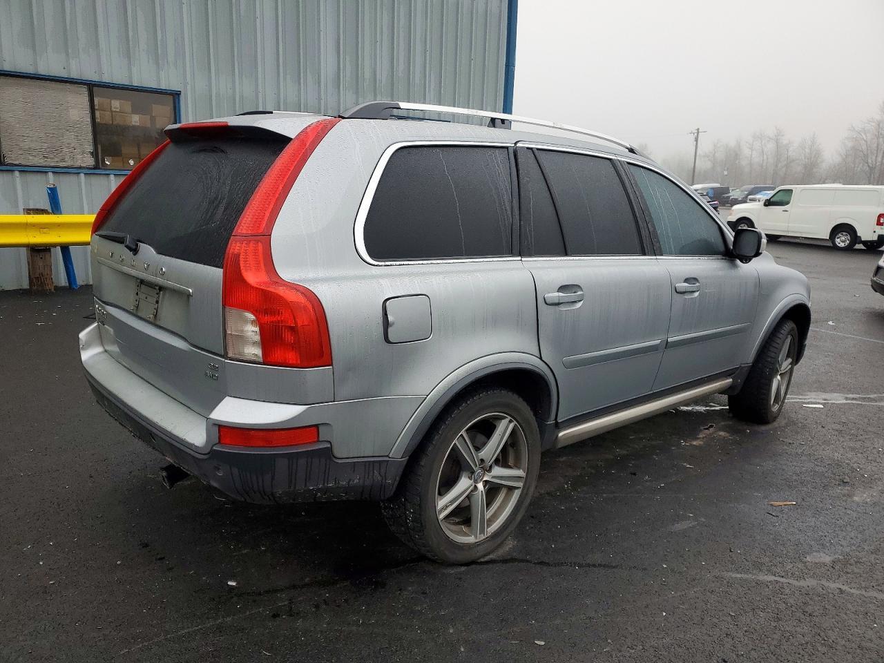 2010 VOLVO XC90