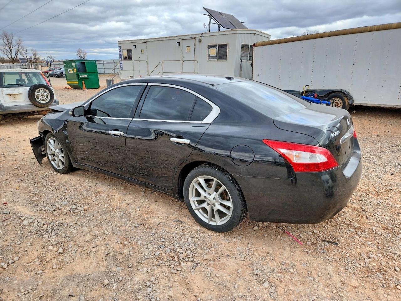 2010 NISSAN Maxima