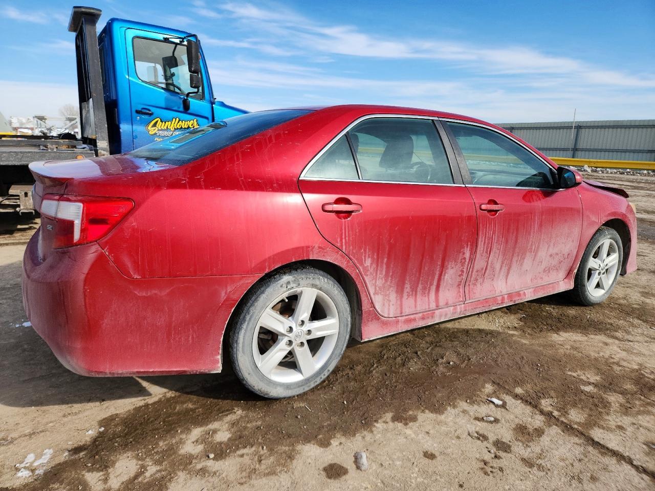 2014 TOYOTA CAMRY