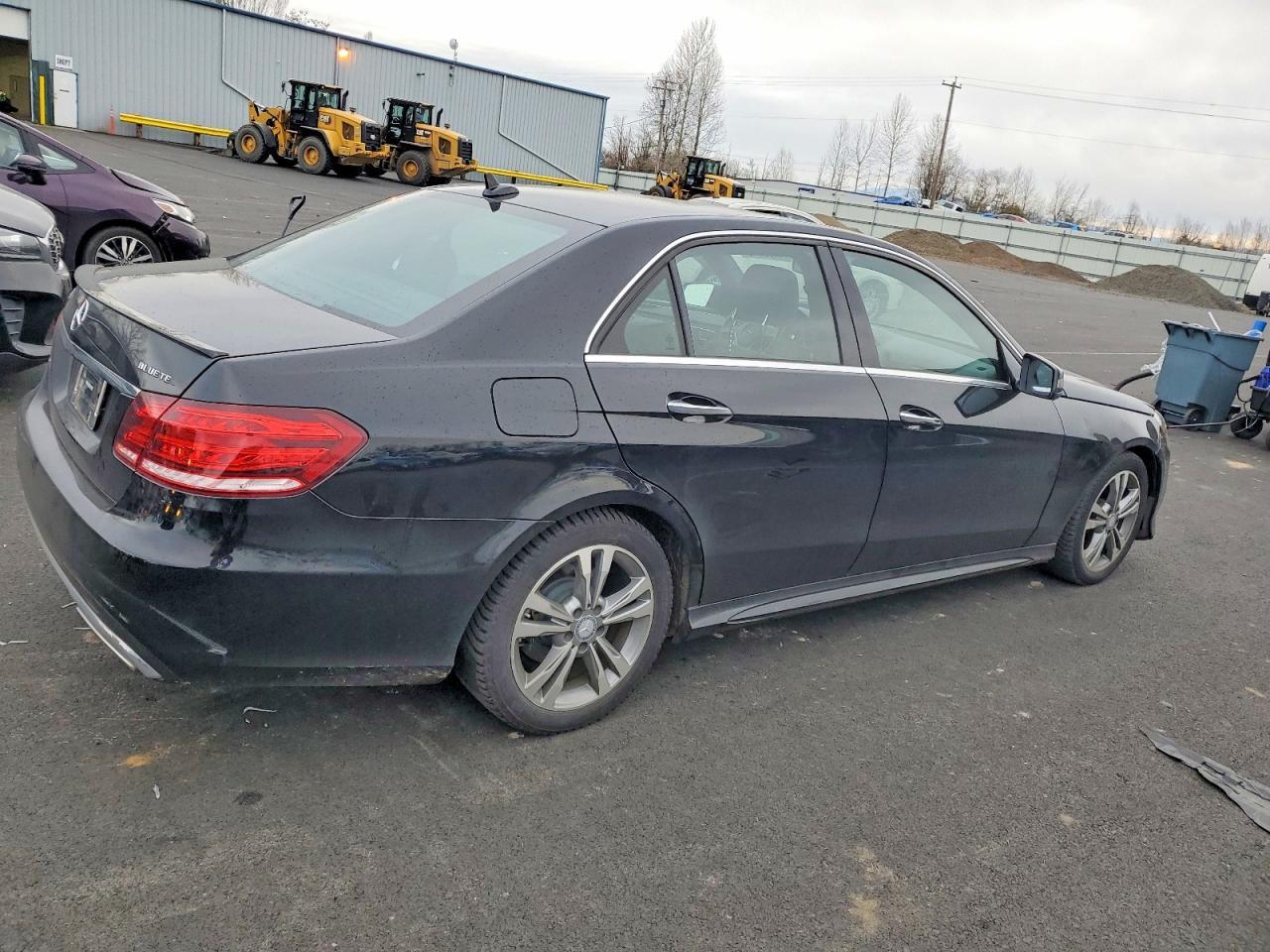 2015 MERCEDES-BENZ E-Class