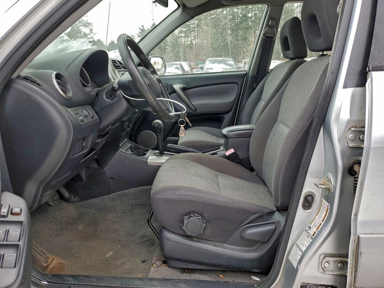 2005 TOYOTA RAV4