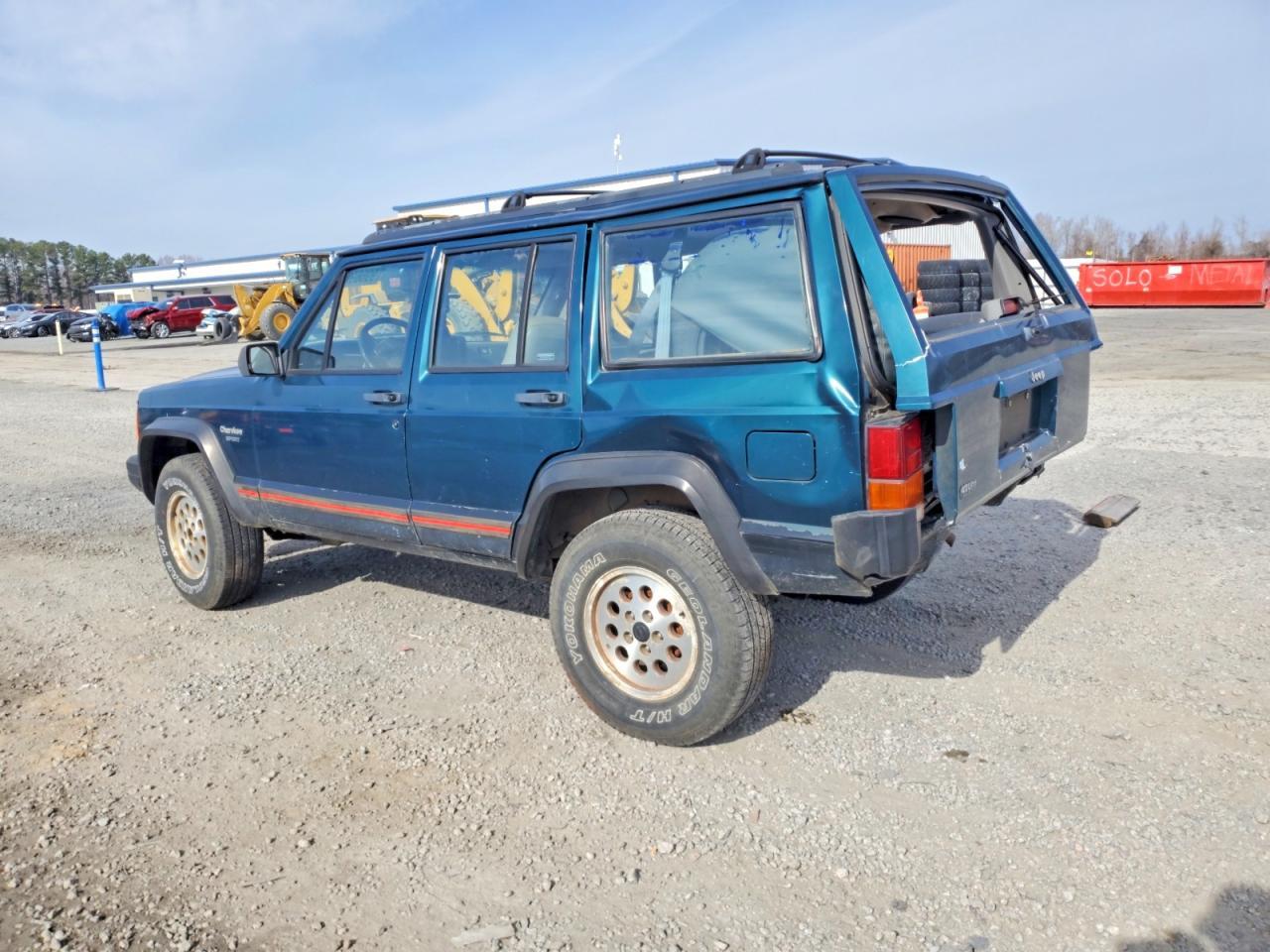 1995 JEEP Cher Se