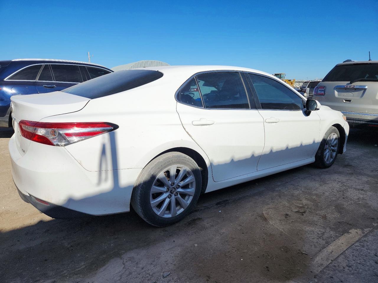 2018 TOYOTA CAMRY
