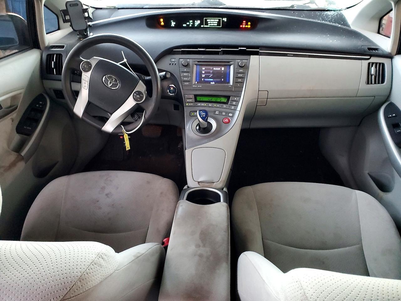 2013 TOYOTA PRIUS