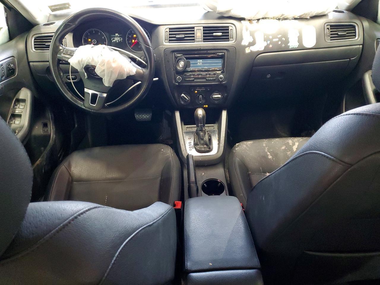 2012 VOLKSWAGEN JETTA