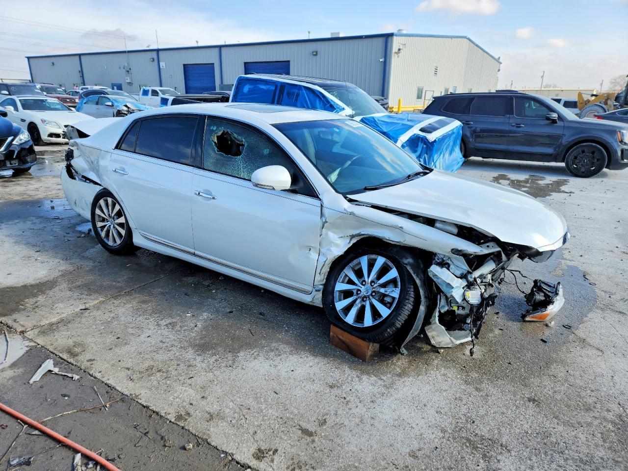 2012 TOYOTA Avalon